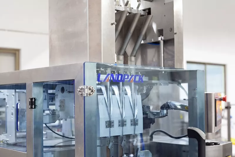 desiccant packaging machine