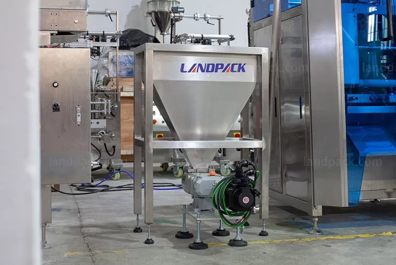 liquid packing machine